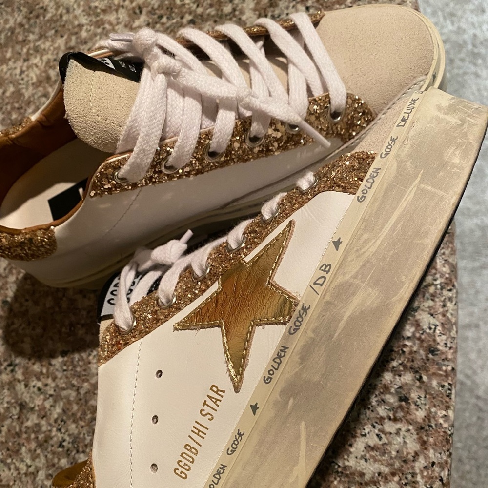 Golden Goose Deluxe Brand Hi Star Sneakers - IT35 / White × 1